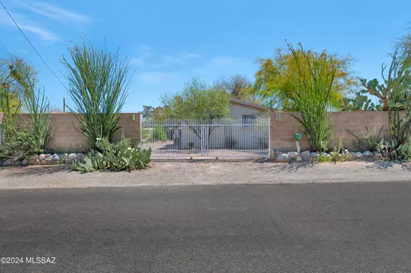 3318 N Kelvin Boulevard,  Tucson,  AZ 85716