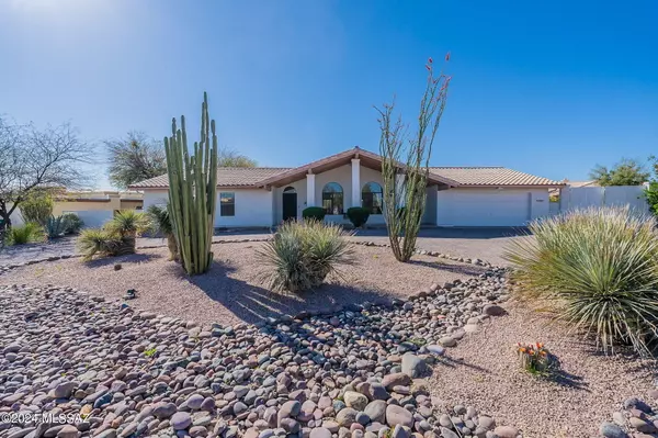 6933 W Hermitage Place, Tucson, AZ 85743