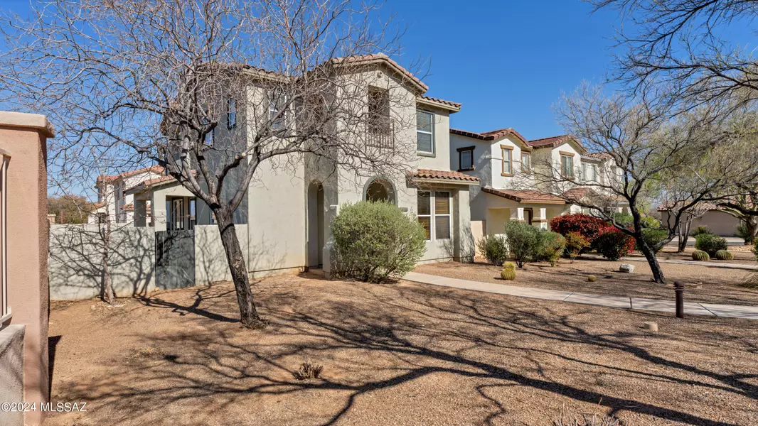 576 W Paseo Celestial, Sahuarita, AZ 85629