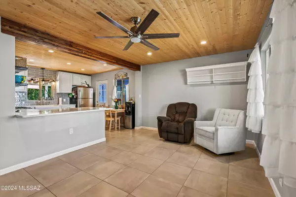 Tucson, AZ 85711,202 N Avenida Carolina