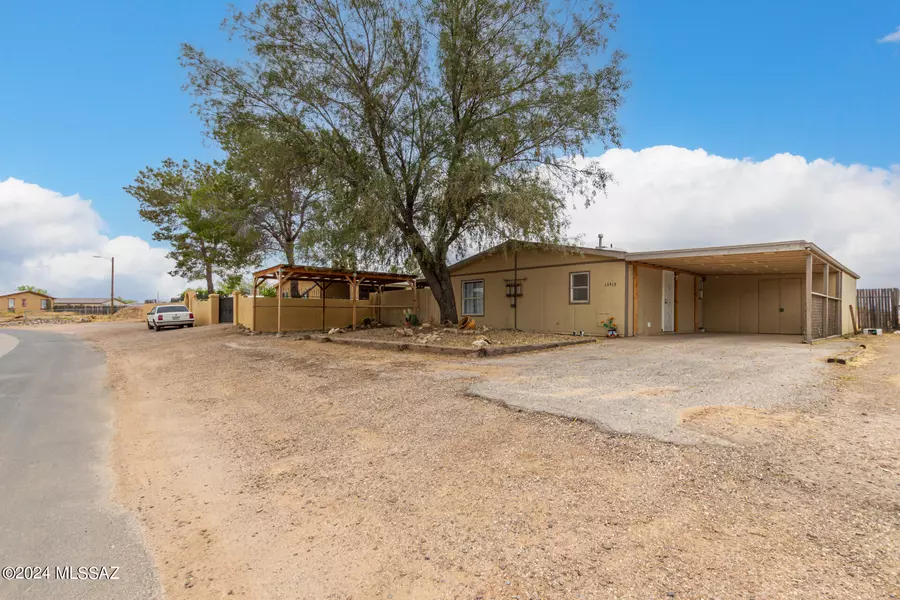 13513 N Warfield Circle, Marana, AZ 85658