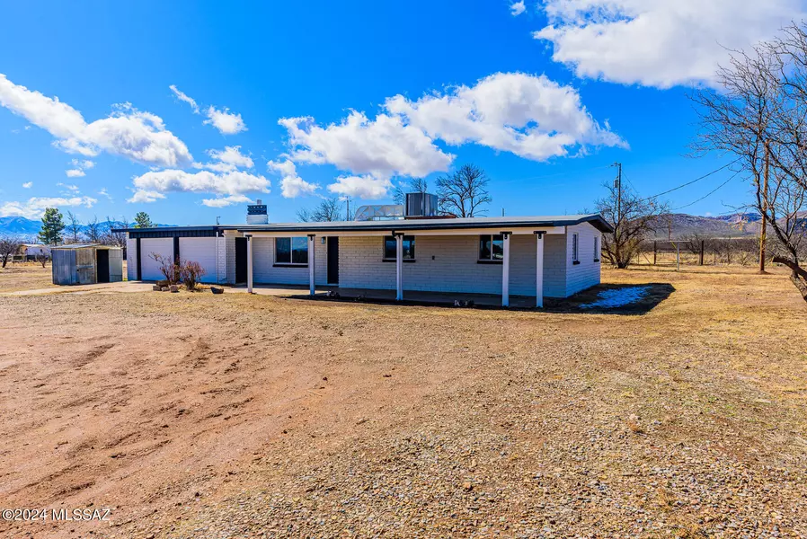 2453 N Arthur Ranch Road, Huachuca City, AZ 85616