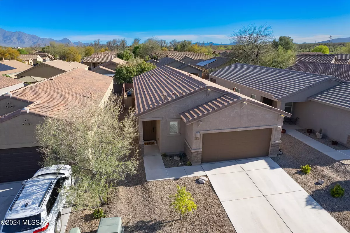 Sahuarita, AZ 85629,892 E Bottomlands Lane