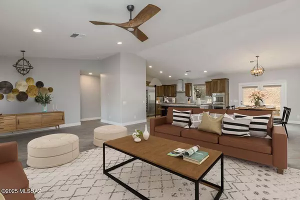 Tucson, AZ 85750,5865 E Calle Del Ciervo  #94