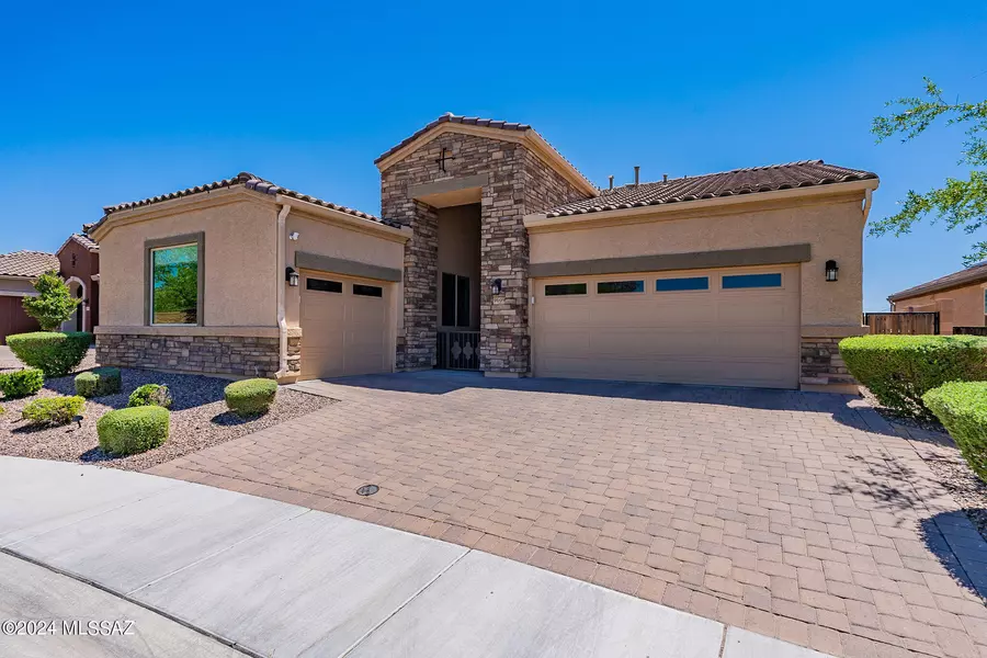 9609 N Melandra Way, Marana, AZ 85653