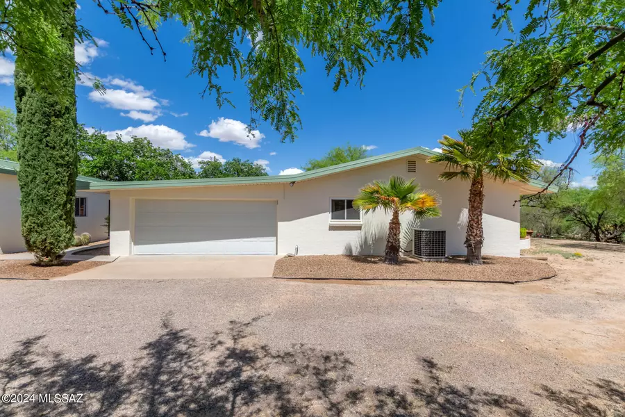 17622 S La Canada Drive, Sahuarita, AZ 85629