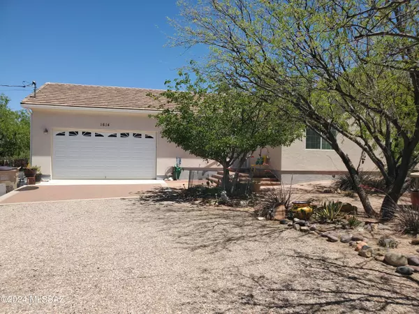 Rio Rico, AZ 85648,1614 Shea Court #8