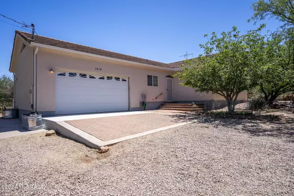 Rio Rico, AZ 85648,1614 Shea Court #8