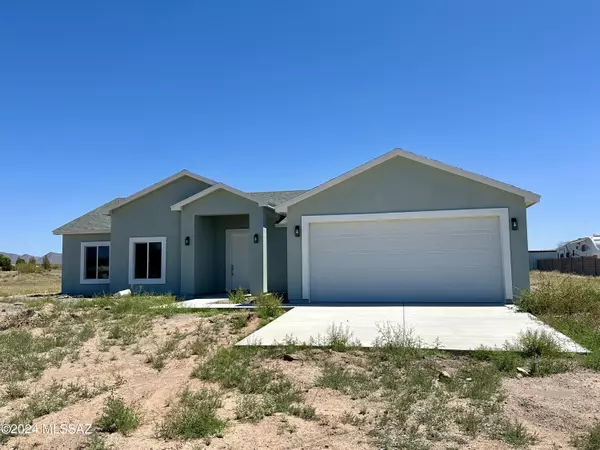 2021 N Savannah Drive, Safford, AZ 85546