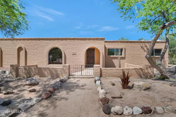 11205 E Quick Draw Place, Tucson, AZ 85749