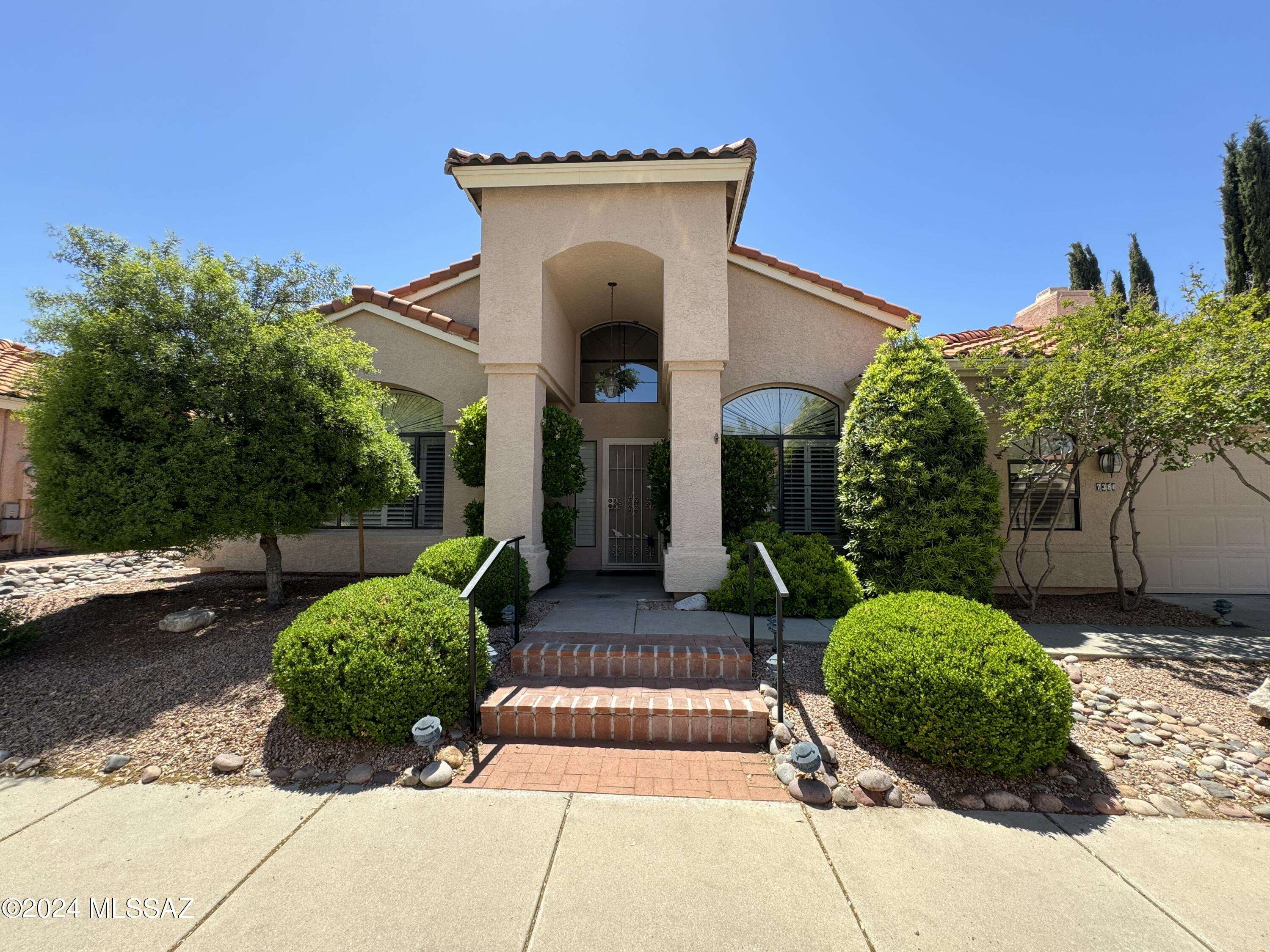 Tucson, AZ 85715,7380 E Shoreline Drive