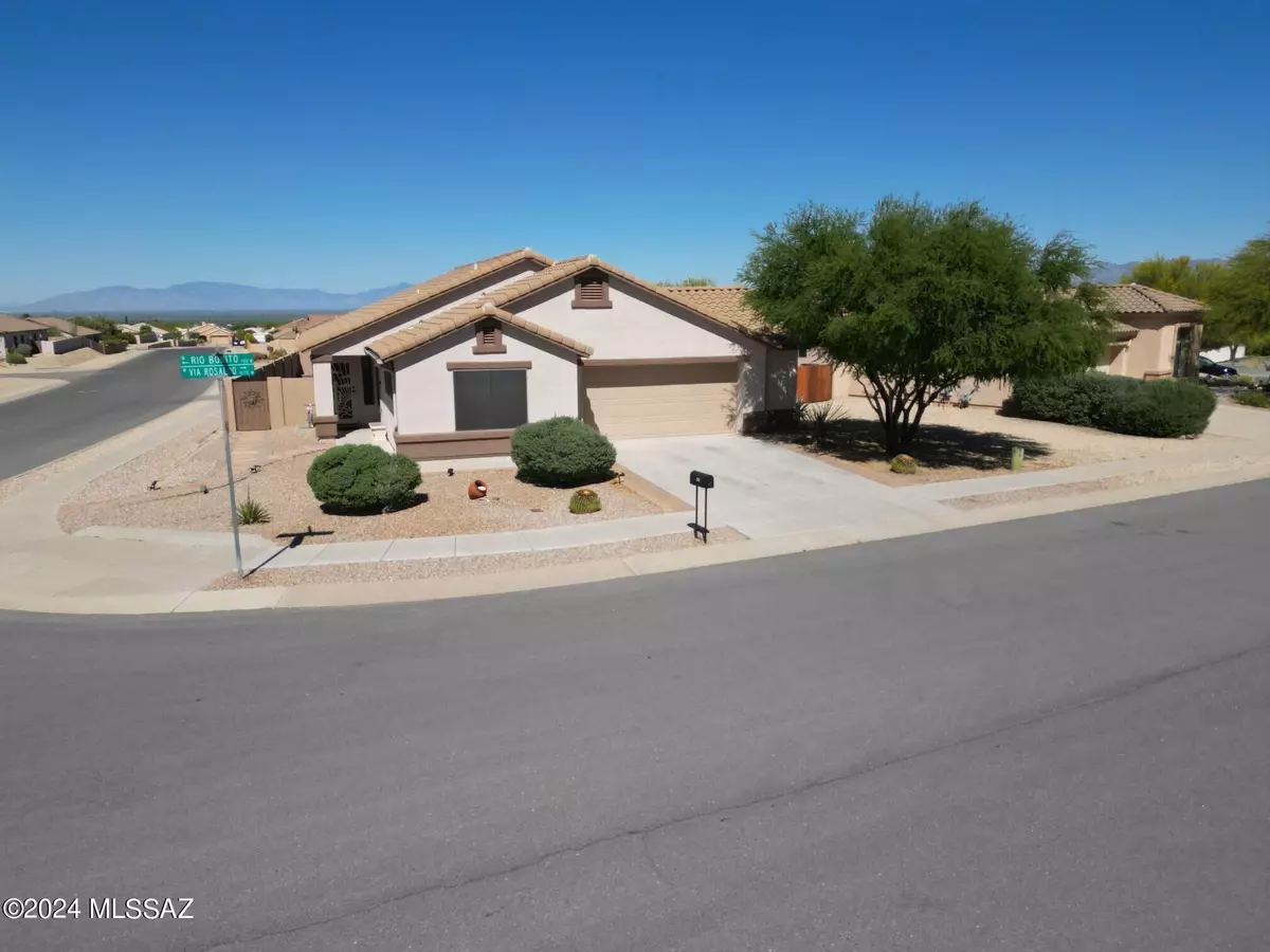 Green Valley, AZ 85614,698 W Via Rosaldo