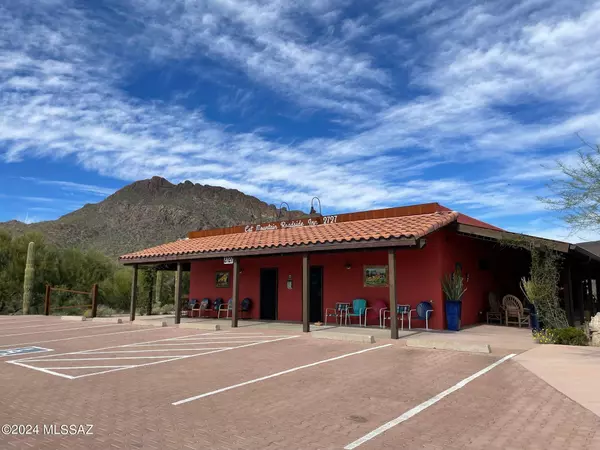 2727 S Kinney Road, Tucson, AZ 85735