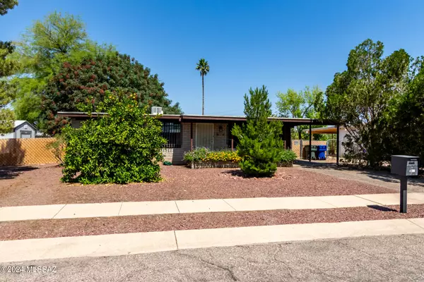 4572 S Dogwood Avenue, Tucson, AZ 85730