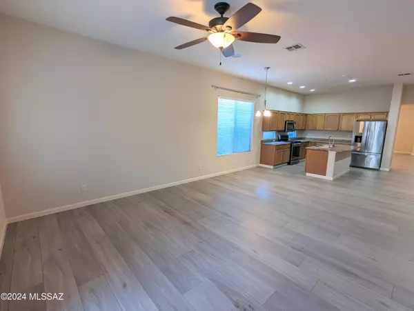 Sahuarita, AZ 85629,135 E Placita Lago Del Mago