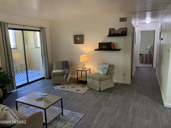 Tucson, AZ 85704,451 W Yucca Court #216