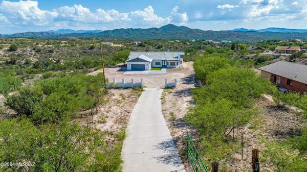 989 Fuego Court, Rio Rico, AZ 85648