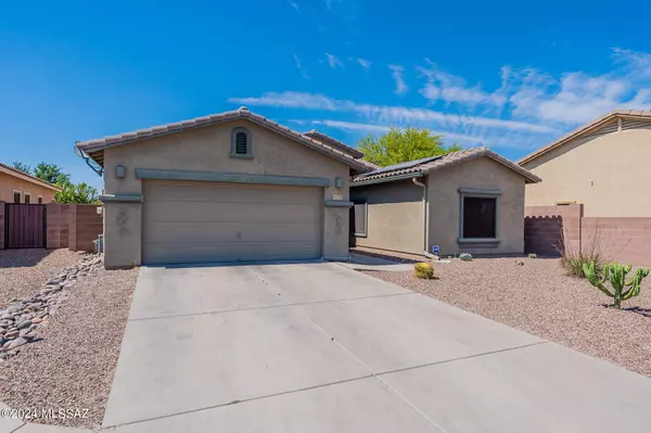 8265 N Rocky Brook Drive, Tucson, AZ 85743