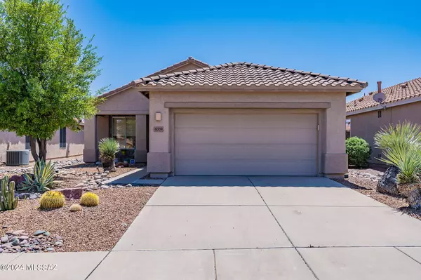 8009 W Wandering Spring Way, Tucson, AZ 85743