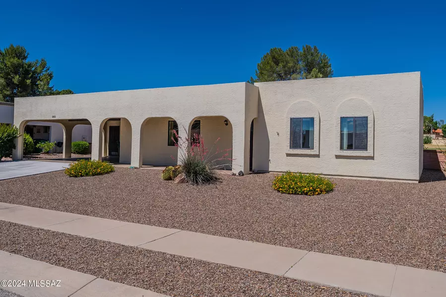 1311 N Paseo Del Cervato, Green Valley, AZ 85614