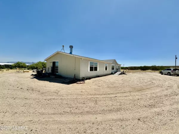 Pima, AZ 85543,175 Grandpa Lane