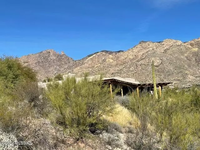 6350 N Placita Arista, Tucson, AZ 85718