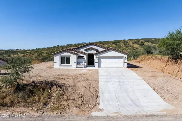 485 Calle Cipres,  Rio Rico,  AZ 85648