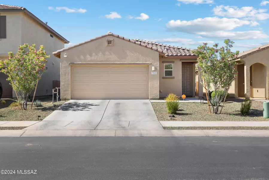 7024 W Inkwood Lane, Tucson, AZ 85757