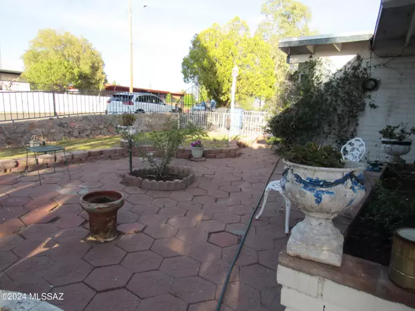 Nogales, AZ 85621,373 W Ellis Street