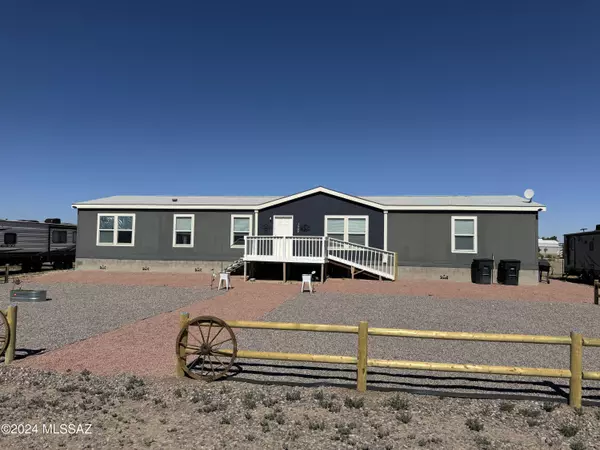 1535 S Montierth Loop, Safford, AZ 85546