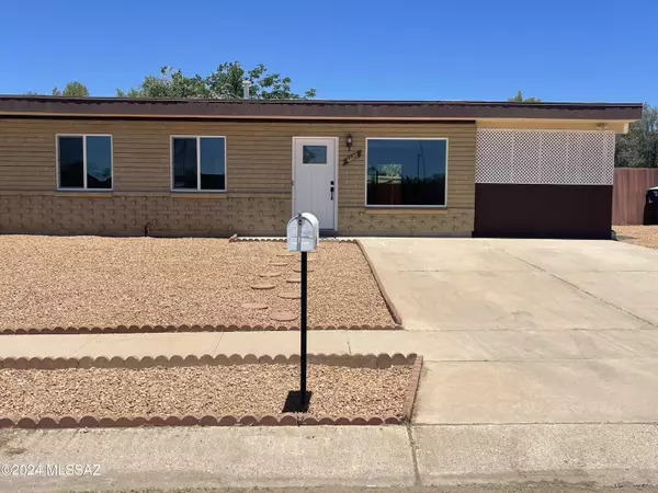 6607 E Barrow Street, Tucson, AZ 85730