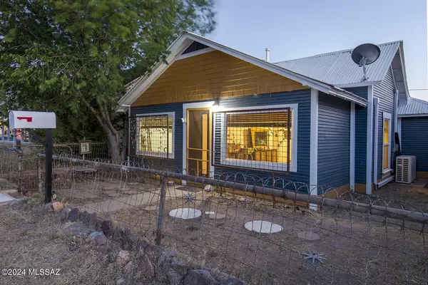 327 Park Avenue, Bisbee, AZ 85603