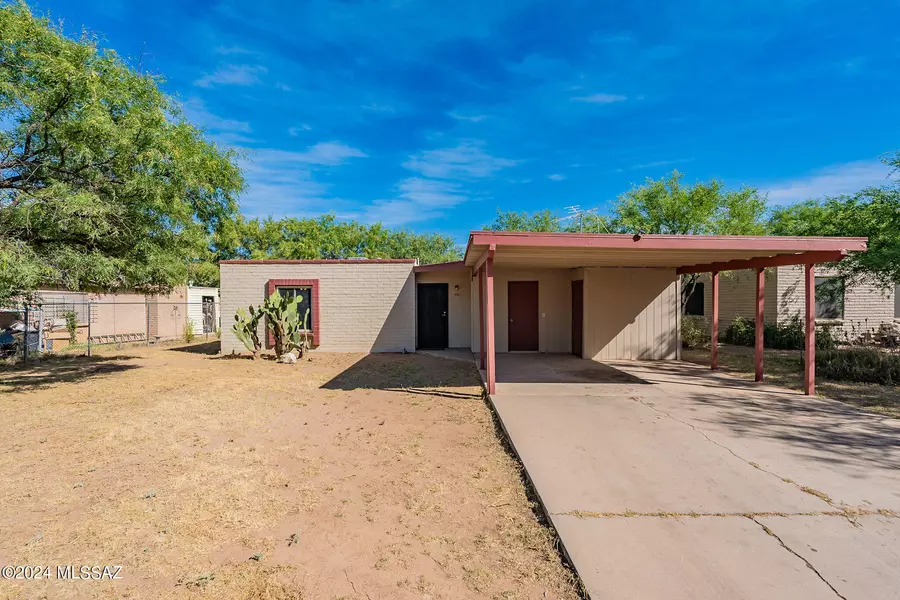 4801 W De La Canoa Drive, Amado, AZ 85645