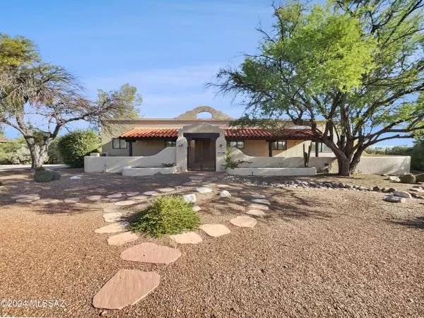 1190 W Placita De La Cotonia, Green Valley, AZ 85622