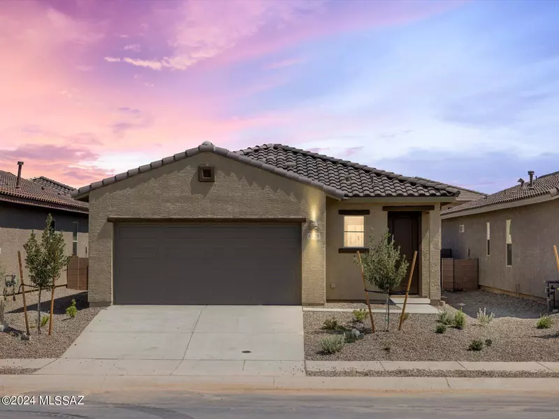 6928 W Star Garden WayW, Tucson, AZ 85757