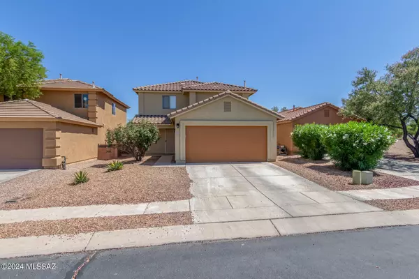 559 W Amber Hawk Court, Green Valley, AZ 85614