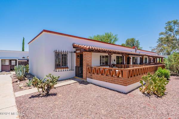 303 Paseo Madera  #A, Green Valley, AZ 85614