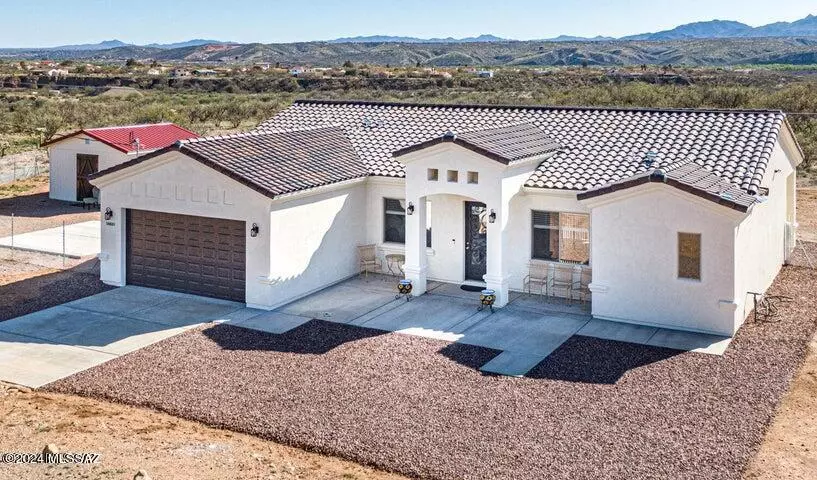 1710 Via Hungria, Rio Rico, AZ 85648