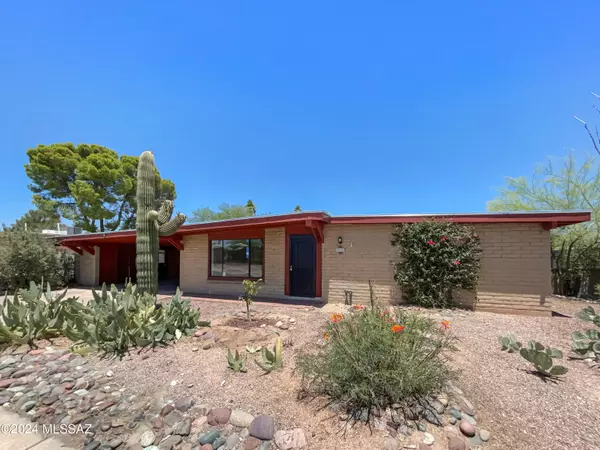 8611 E Fairmount Place,  Tucson,  AZ 85715