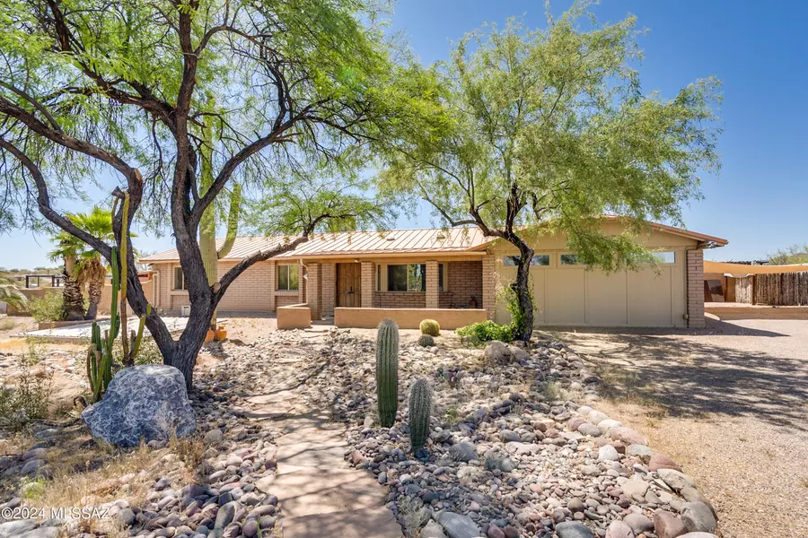 5202 W Calle Montuoso, Tucson, AZ 85745