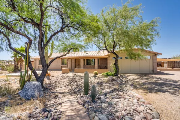 5202 W Calle Montuoso,  Tucson,  AZ 85745