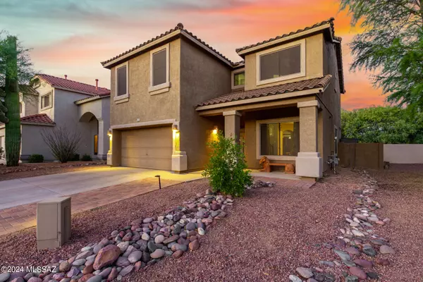 527 E Camino Del Abeto, Sahuarita, AZ 85629