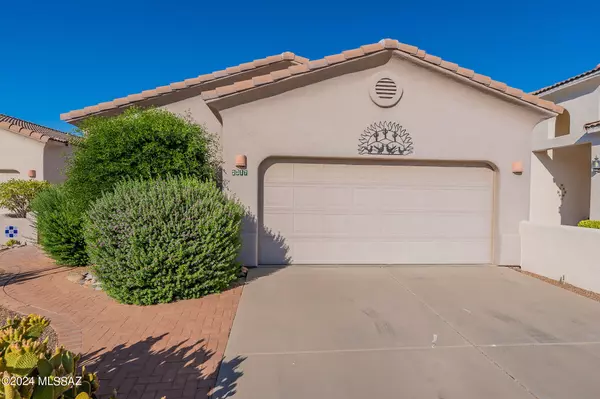 2317 S Via Tulum,  Green Valley,  AZ 85614