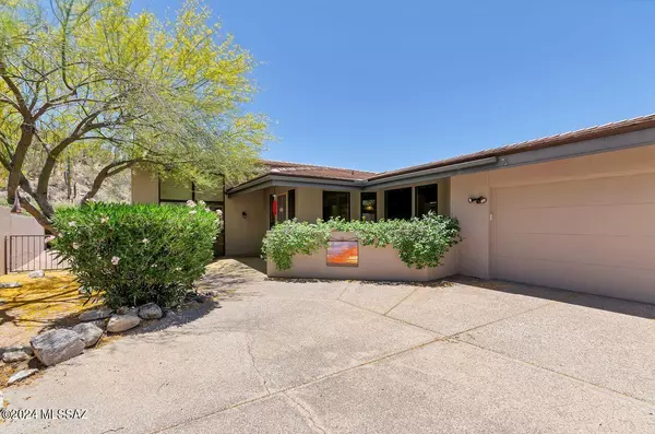 5648 E Circulo Terra, Tucson, AZ 85750