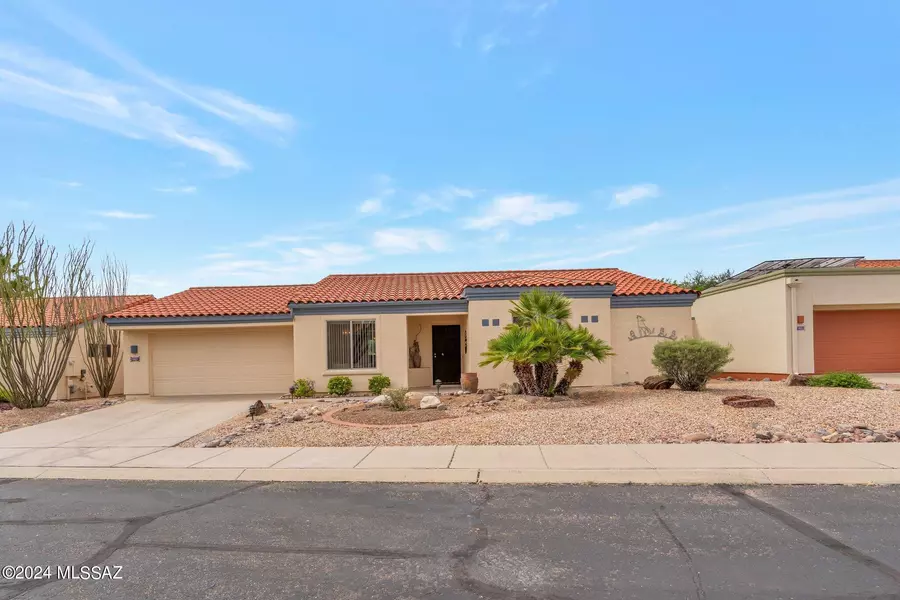 1621 W Acala Street, Green Valley, AZ 85622