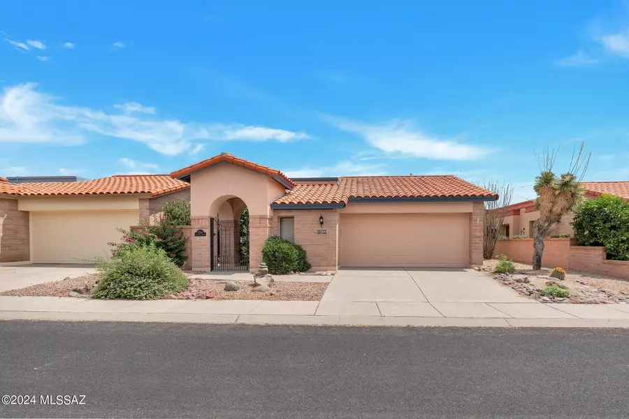 1594 W Calle Del Ducado, Green Valley, AZ 85622