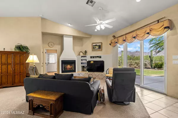 Oro Valley, AZ 85737,11370 N Via Rancho Naranjo