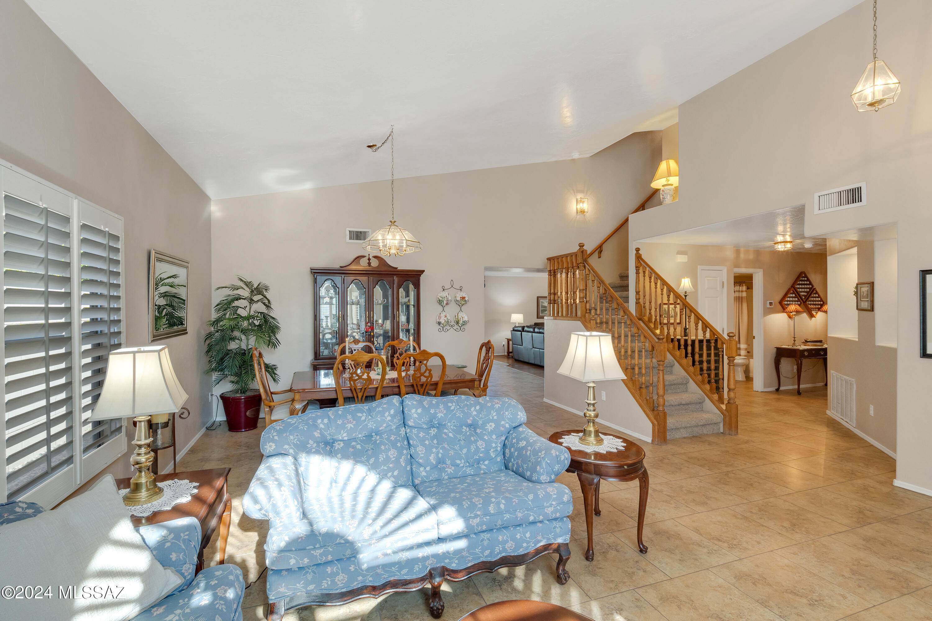 Tucson, AZ 85737,11084 N Divot Drive