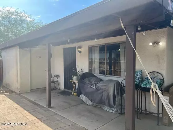 Tucson, AZ 85712,1305 N Rook Avenue