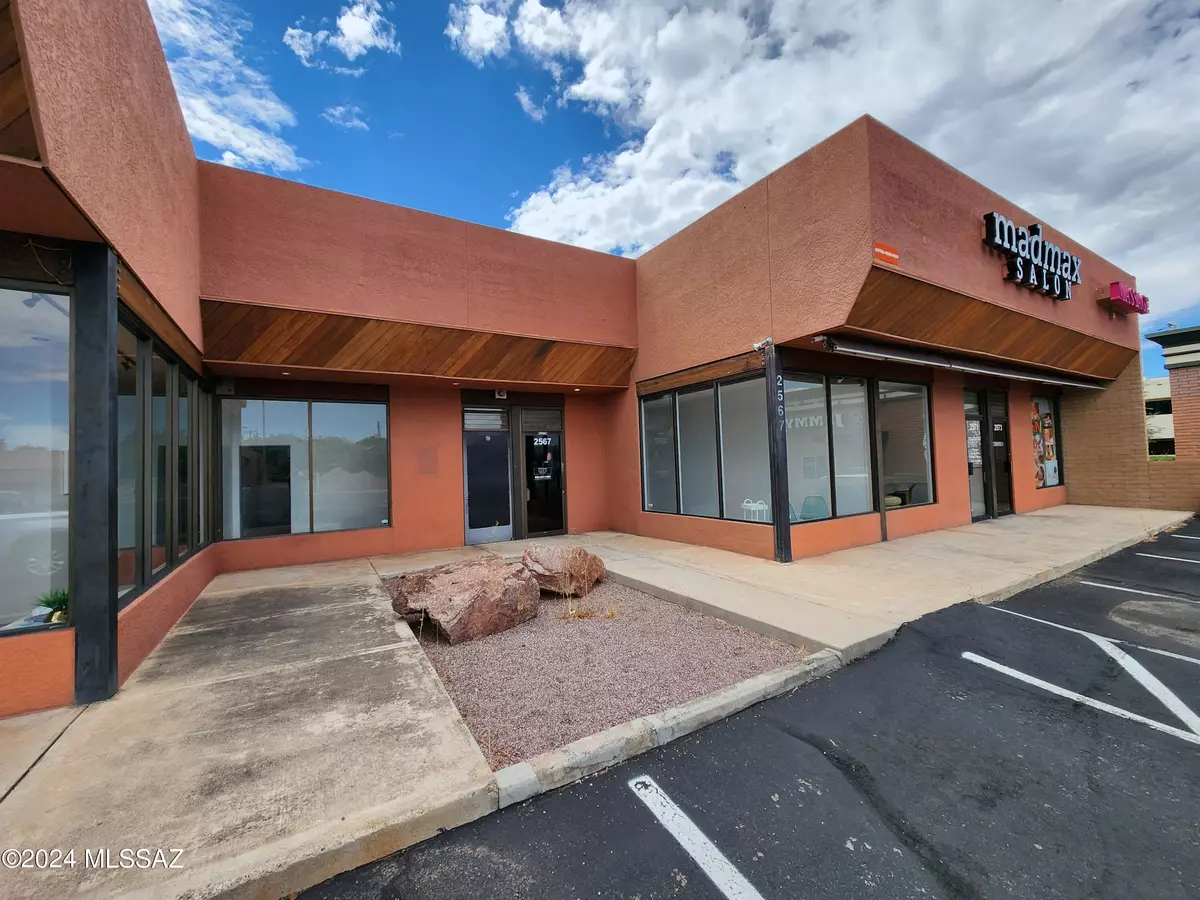 Tucson, AZ 85719,2555-2573 N Campbell Avenue